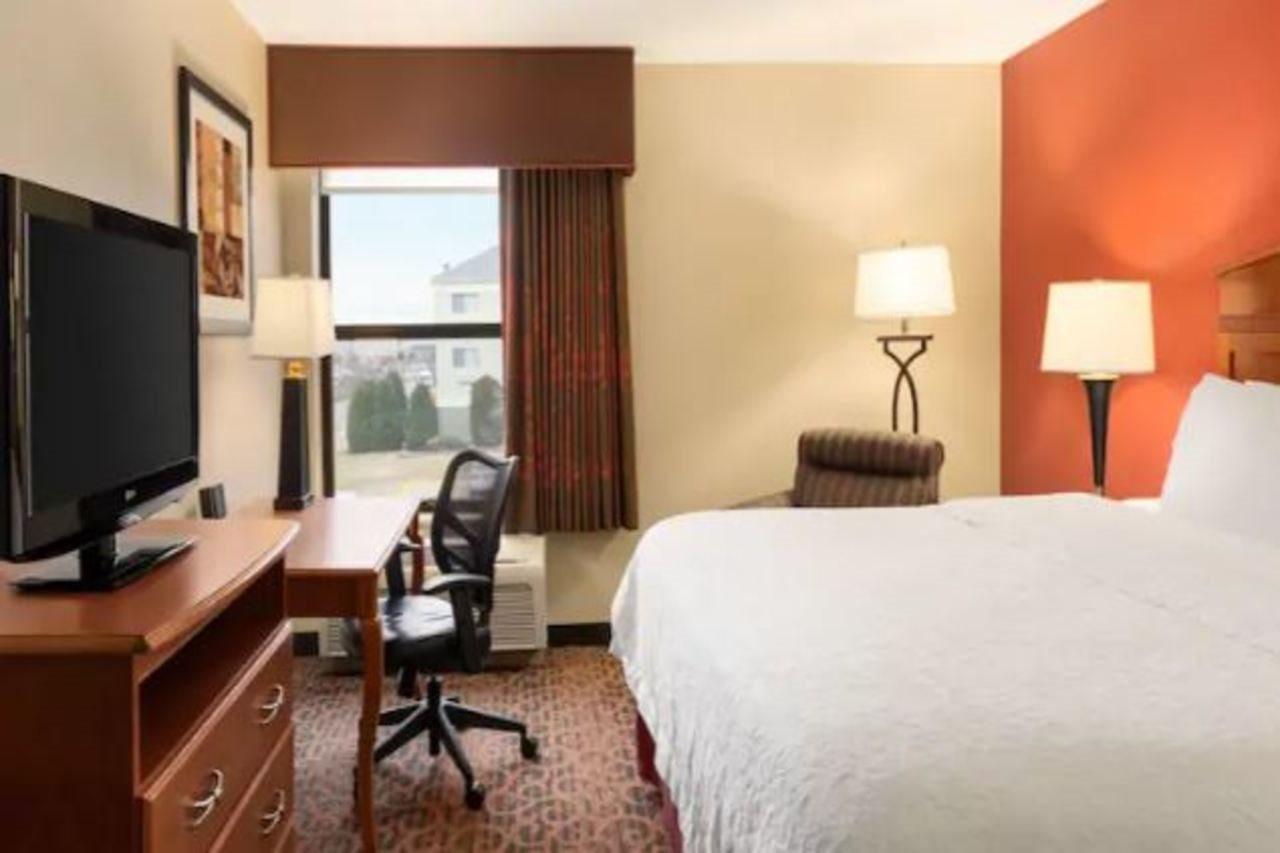 Hampton Inn Wichita-East Zewnętrze zdjęcie