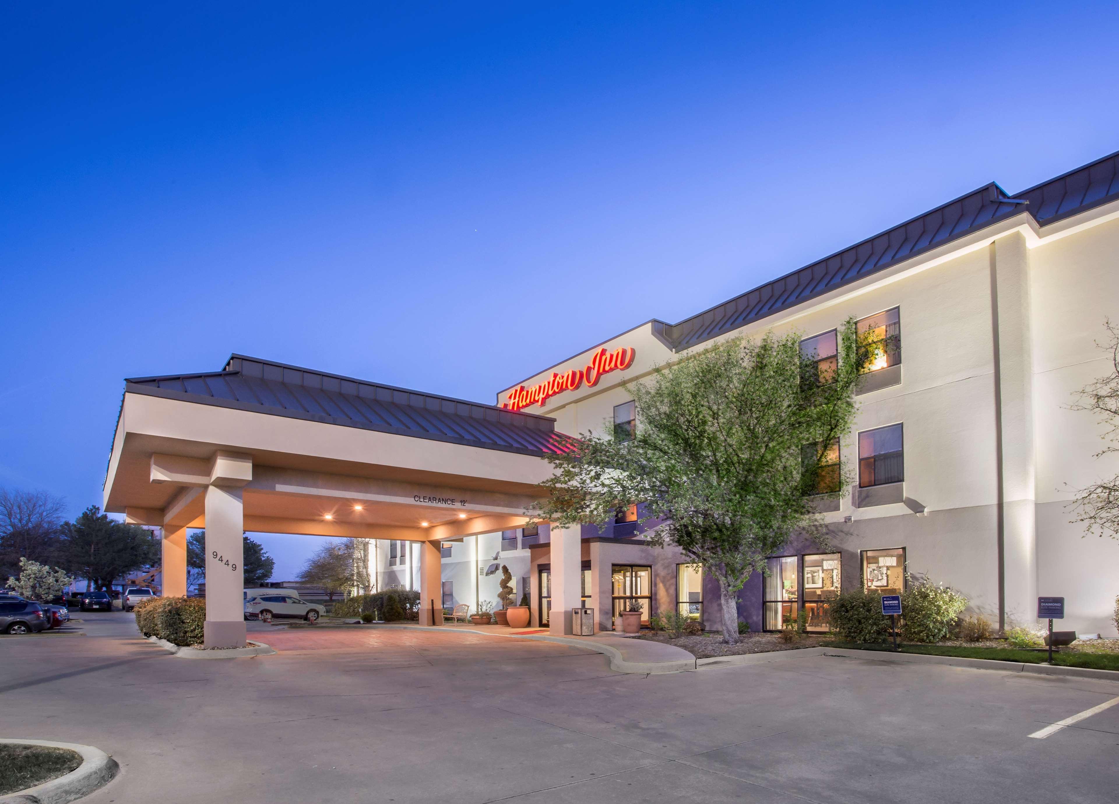 Hampton Inn Wichita-East Zewnętrze zdjęcie