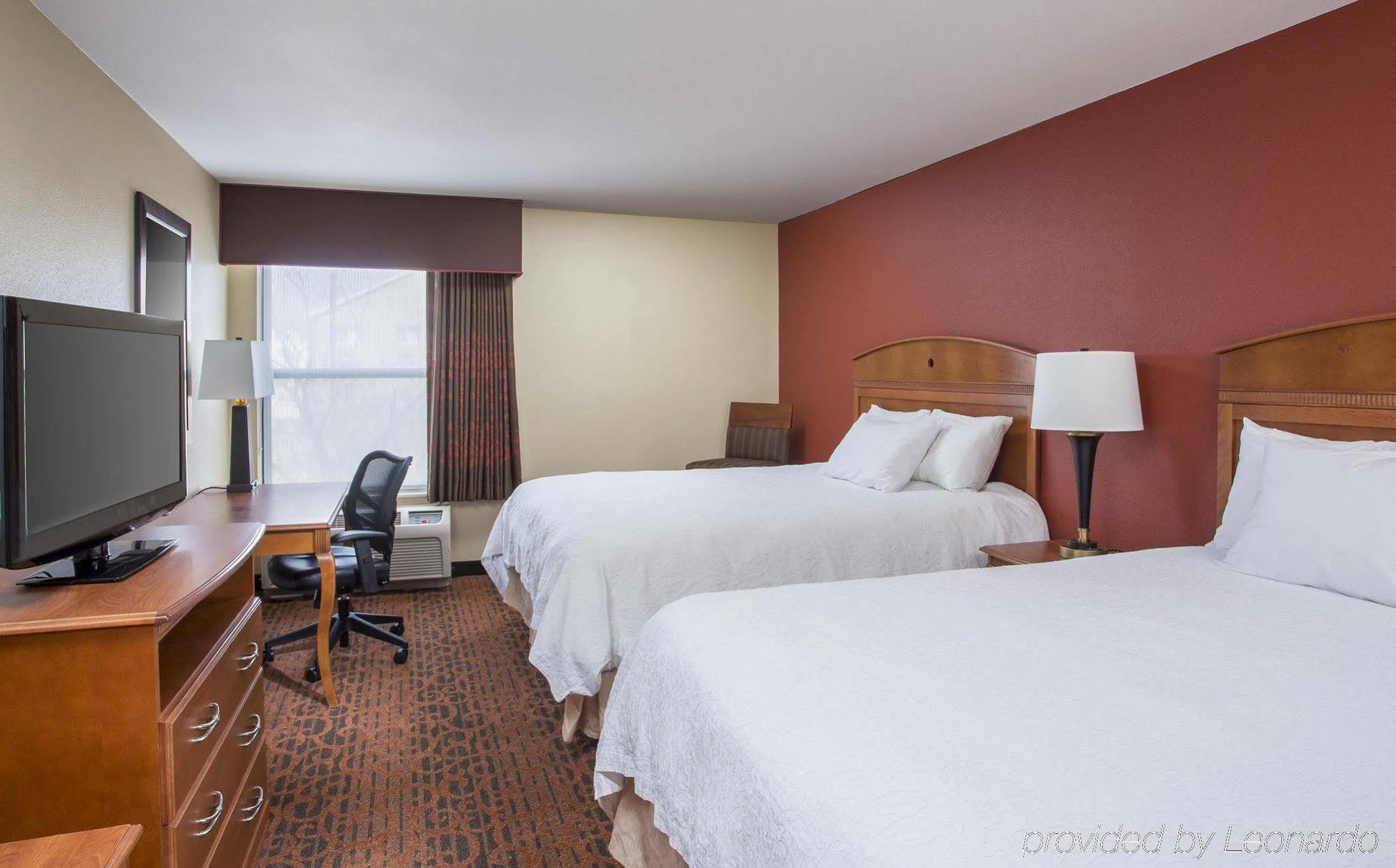 Hampton Inn Wichita-East Zewnętrze zdjęcie