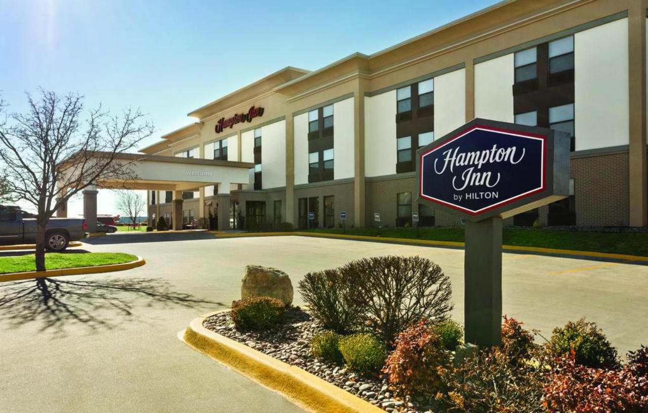 Hampton Inn Wichita-East Zewnętrze zdjęcie